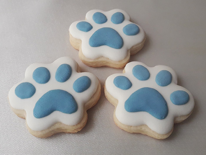 Biscoitos Decorados de Patinhas Azuis
